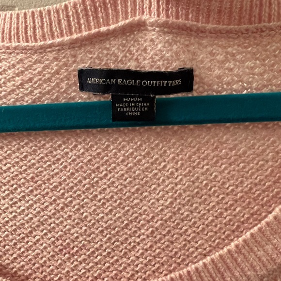 American Eagle Medium Pink Ombré Lightweight Sweater - Picture 3 of 3
